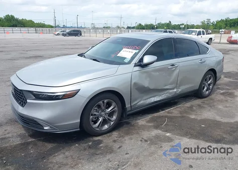 2024 Honda Accord Ex z USA, uszkodzony, nr VIN 1HGCY1F38RA007235